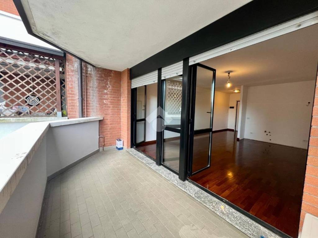 appartamento in vendita a Varese in zona Bizzozero