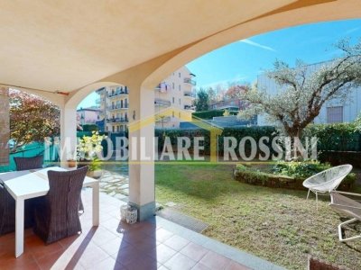 appartamento in vendita a Varese in zona Viale Aguggiari