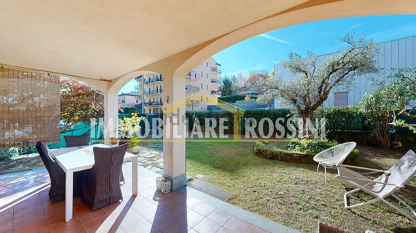 appartamento in vendita a Varese in zona Viale Aguggiari