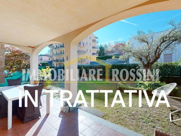 appartamento in vendita a Varese in zona Viale Aguggiari