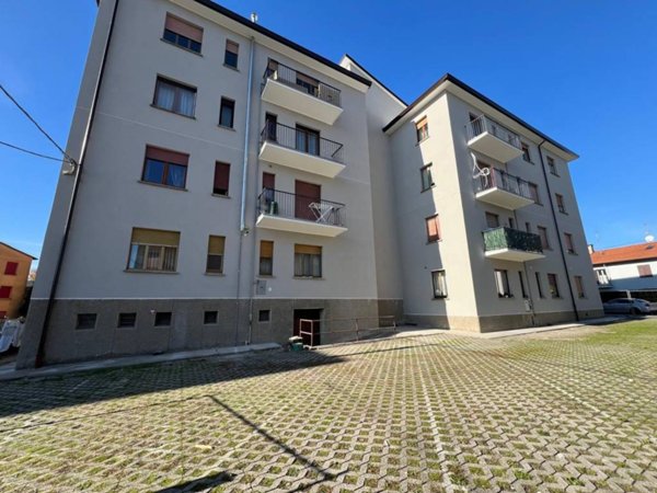 appartamento in vendita a Varese in zona Giubiano