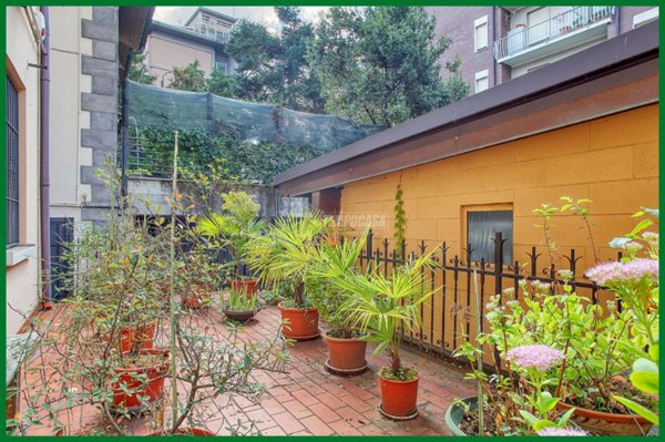 appartamento in vendita a Varese in zona Giubiano