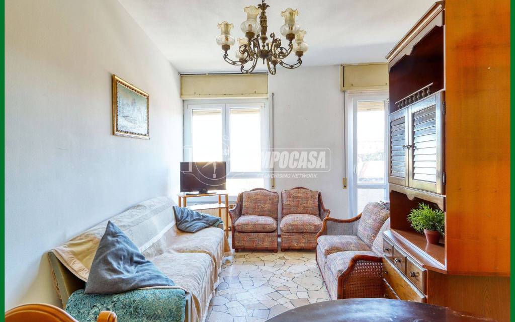 appartamento in vendita a Varese in zona Bizzozero