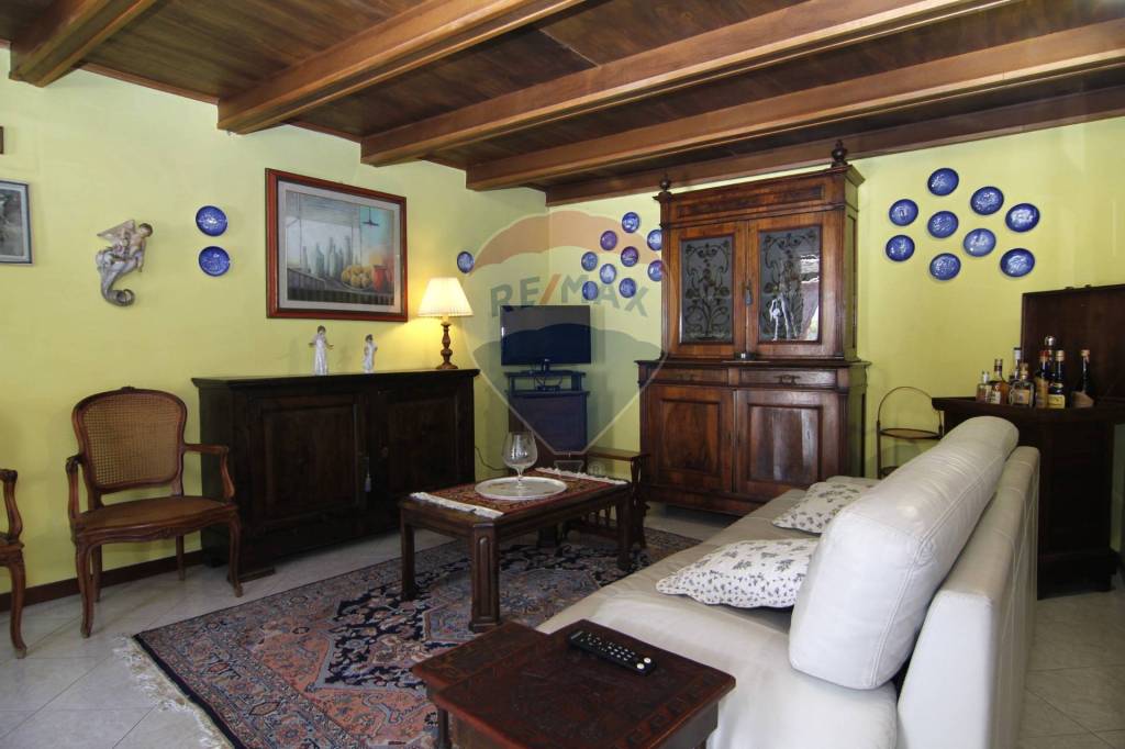 appartamento in vendita a Varese in zona Centro Città