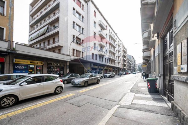 appartamento in vendita a Varese in zona Centro Città