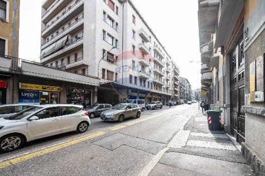 appartamento in vendita a Varese in zona Centro Città