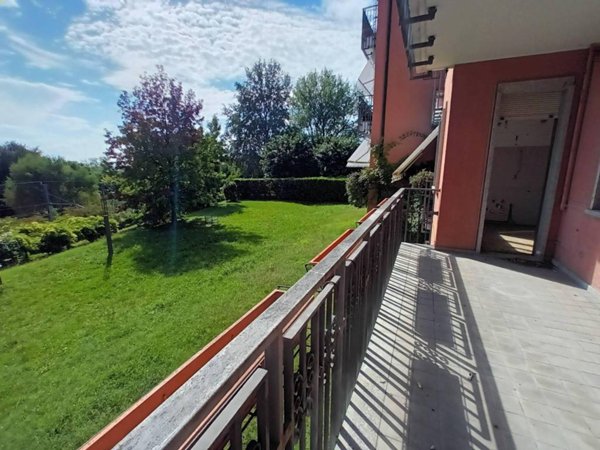 appartamento in vendita a Varese in zona Casbeno