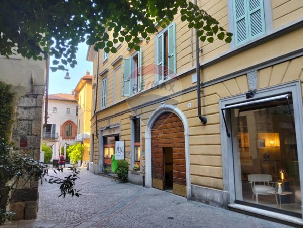 appartamento in vendita a Varese in zona Centro Città