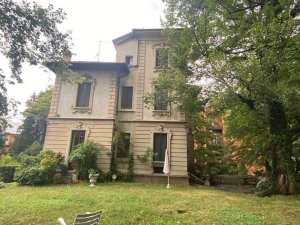 casa indipendente in vendita a Varese in zona Biumo