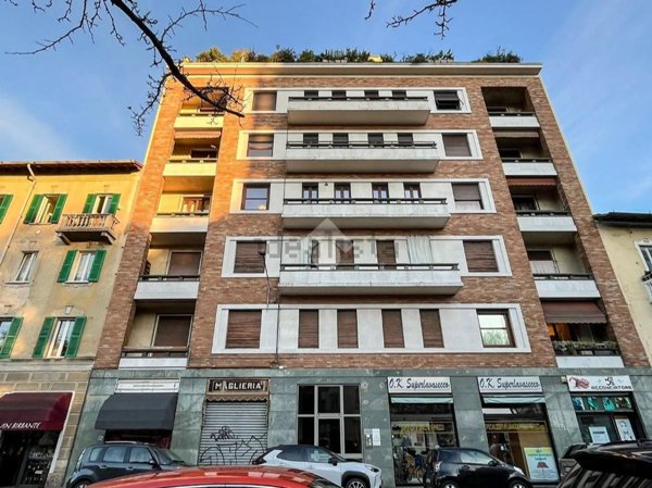 appartamento in vendita a Varese in zona Biumo