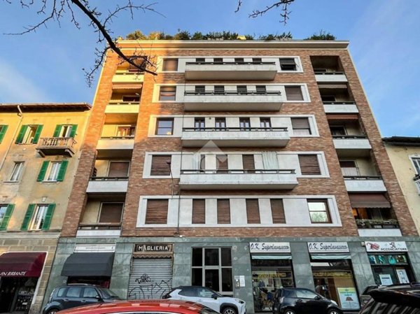 appartamento in vendita a Varese in zona Biumo