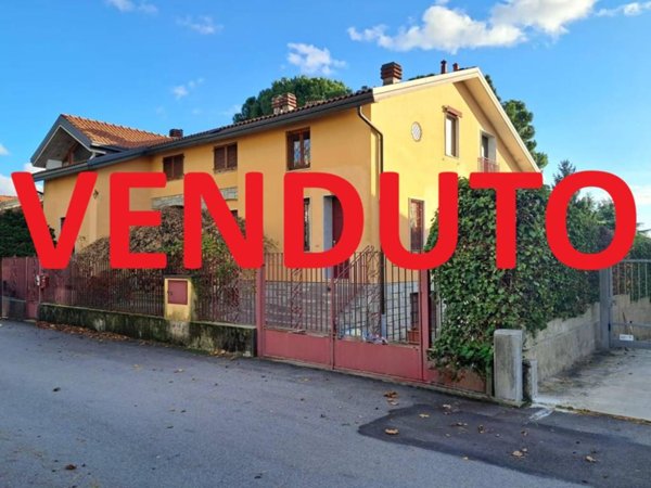 appartamento in vendita a Varese in zona Bobbiate