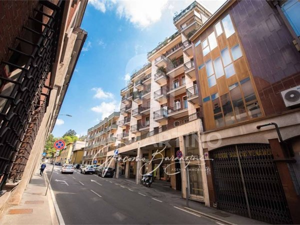 appartamento in vendita a Varese in zona Centro Città