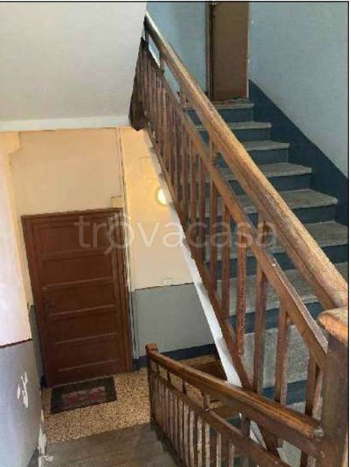 appartamento in vendita a Varese in zona Biumo