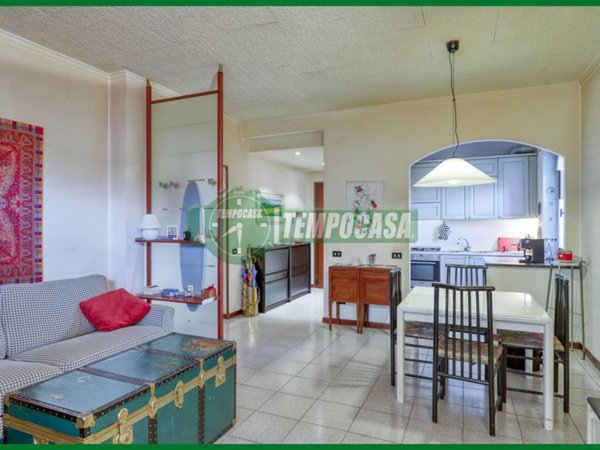 appartamento in vendita a Varese in zona Biumo