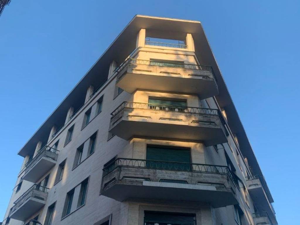 appartamento in vendita a Varese in zona Biumo