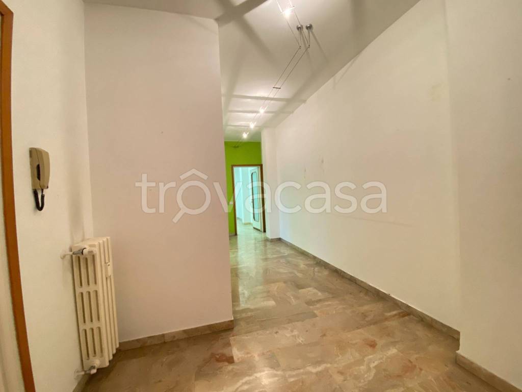 appartamento in vendita a Varese in zona Centro Città