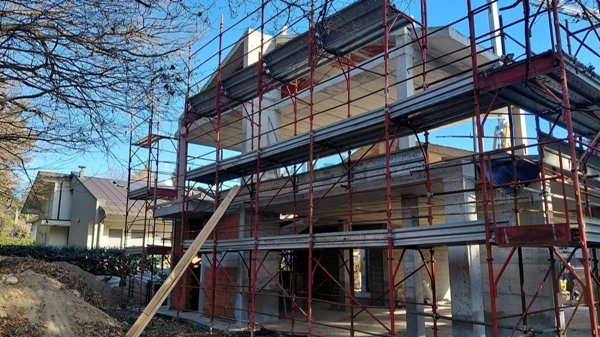 casa indipendente in vendita a Varese in zona Sant'Ambrogio