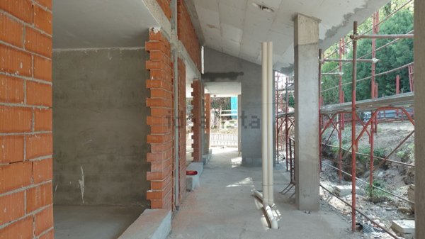 casa indipendente in vendita a Varese in zona Sant'Ambrogio