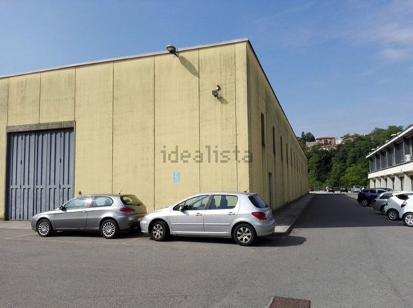 locale di sgombero in vendita a Varese in zona Viale Belforte