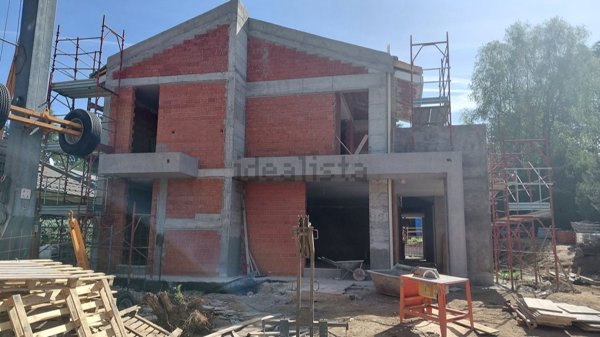 casa indipendente in vendita a Varese in zona Sant'Ambrogio