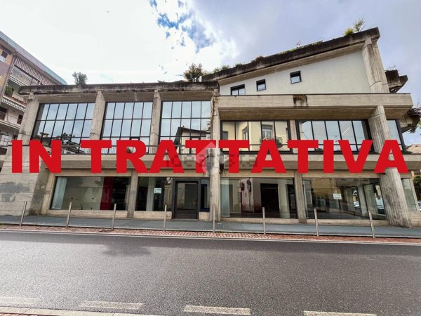 appartamento in vendita a Varese in zona Biumo
