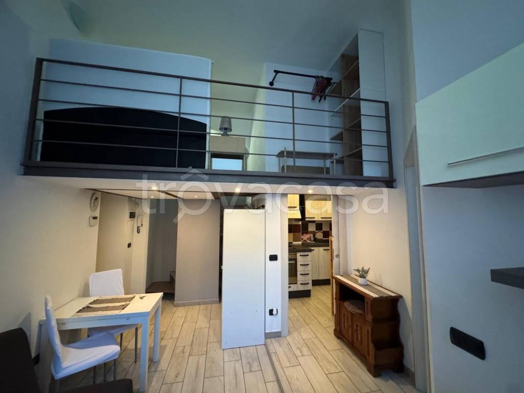 appartamento in vendita a Varese in zona Biumo