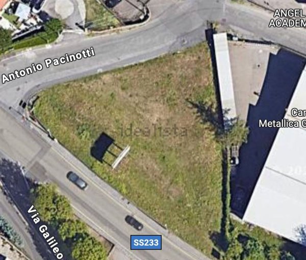 terreno edificabile in vendita a Varese in zona Ippodromo