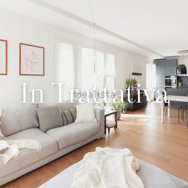 appartamento in vendita a Varese in zona Avigno