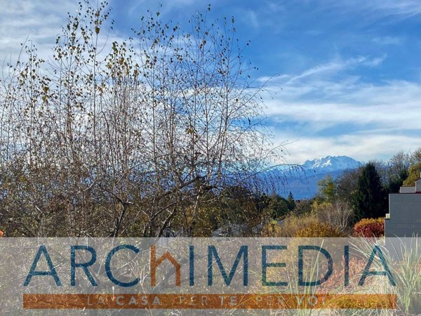 appartamento in vendita a Varese