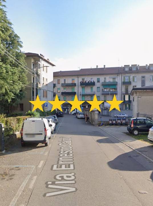 appartamento in vendita a Varese in zona Biumo