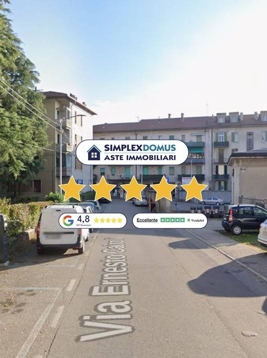 appartamento in vendita a Varese in zona Biumo