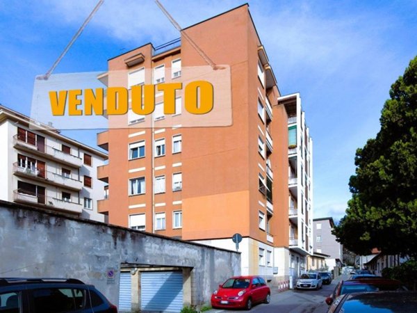 appartamento in vendita a Varese in zona Giubiano