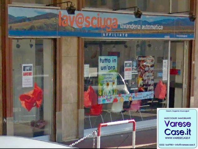 negozio in vendita a Varese in zona Centro Città