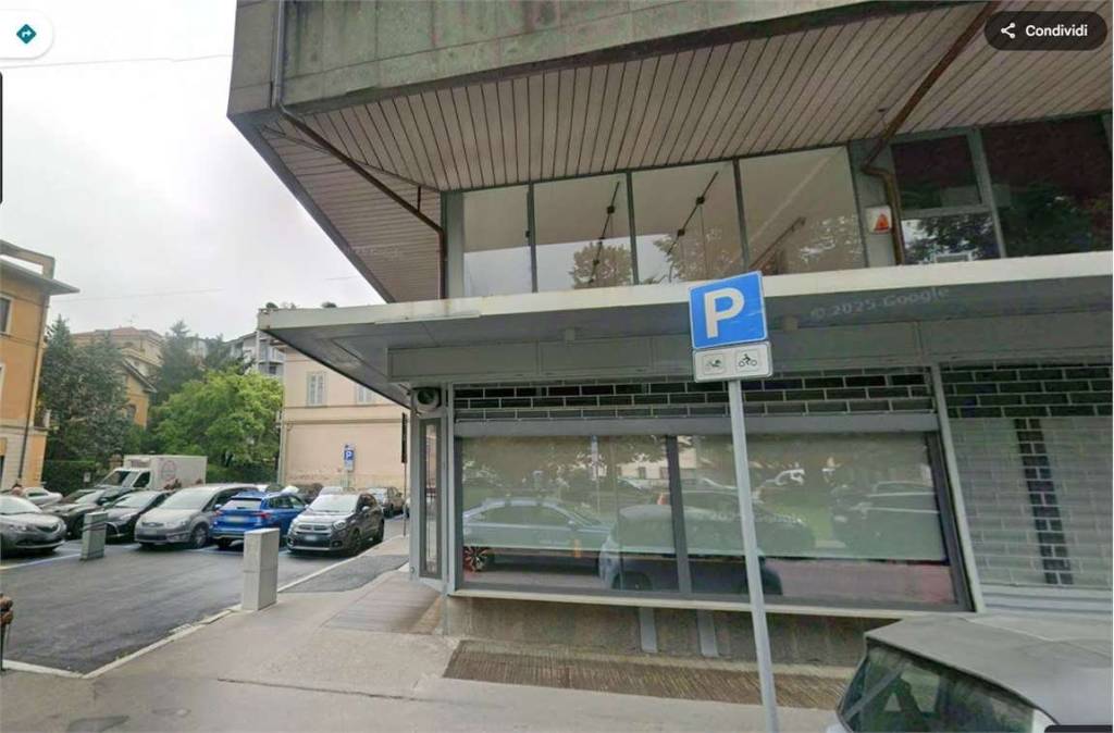 appartamento in vendita a Varese in zona Centro Città