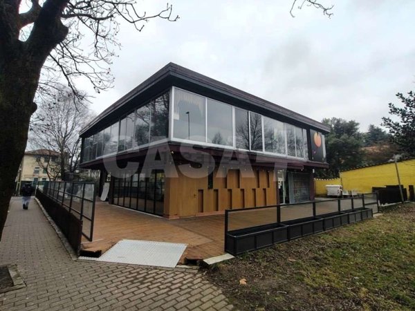 ufficio in vendita a Varese in zona Masnago