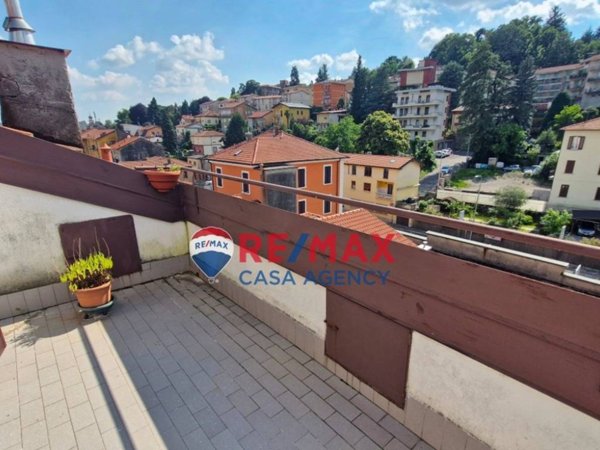 appartamento in vendita a Varese in zona Biumo