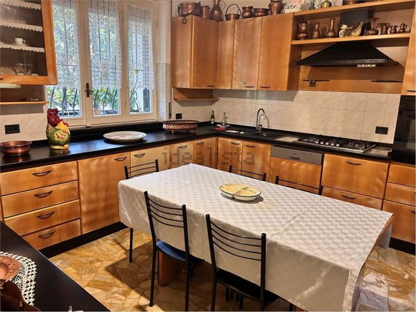 appartamento in vendita a Varese in zona Giubiano