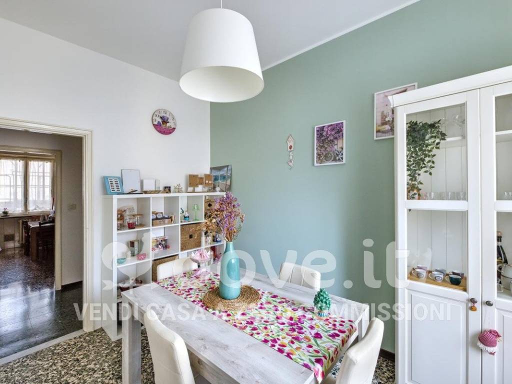 appartamento in vendita a Varese in zona Bizzozero