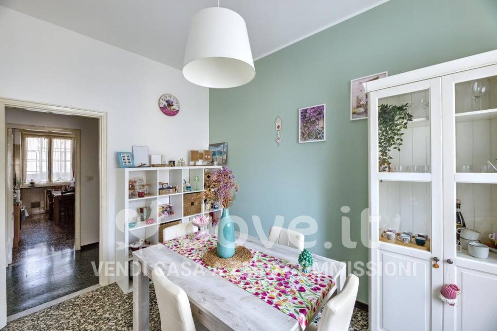 appartamento in vendita a Varese in zona Bizzozero