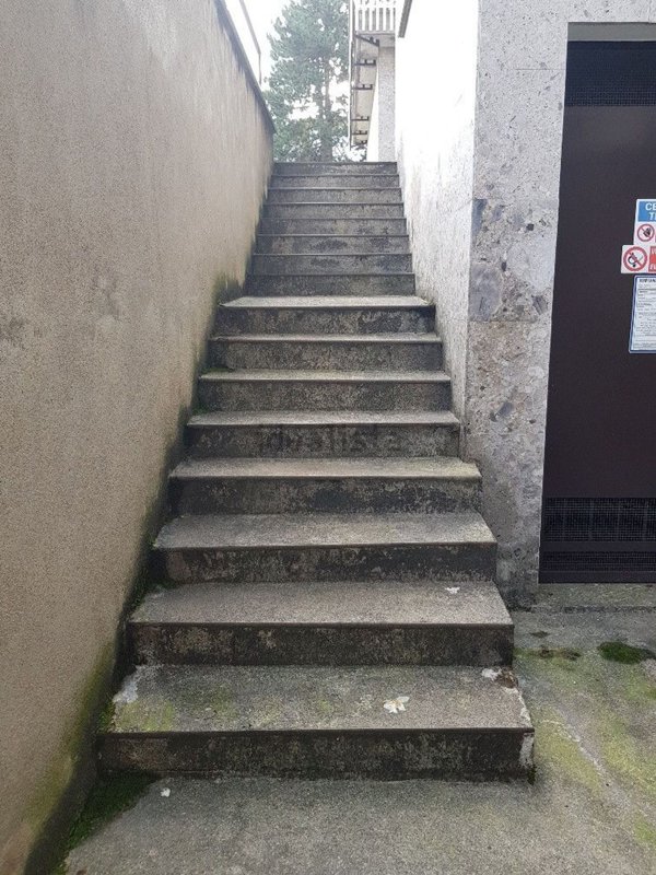 locale di sgombero in vendita a Varese