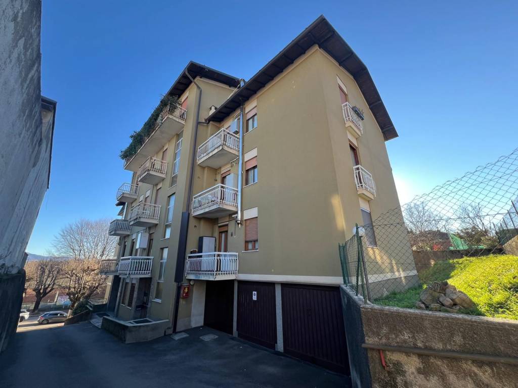 appartamento in vendita a Varese in zona Viale Belforte