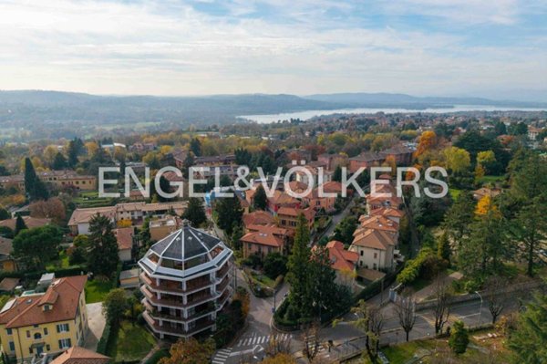 appartamento in vendita a Varese in zona Centro Città
