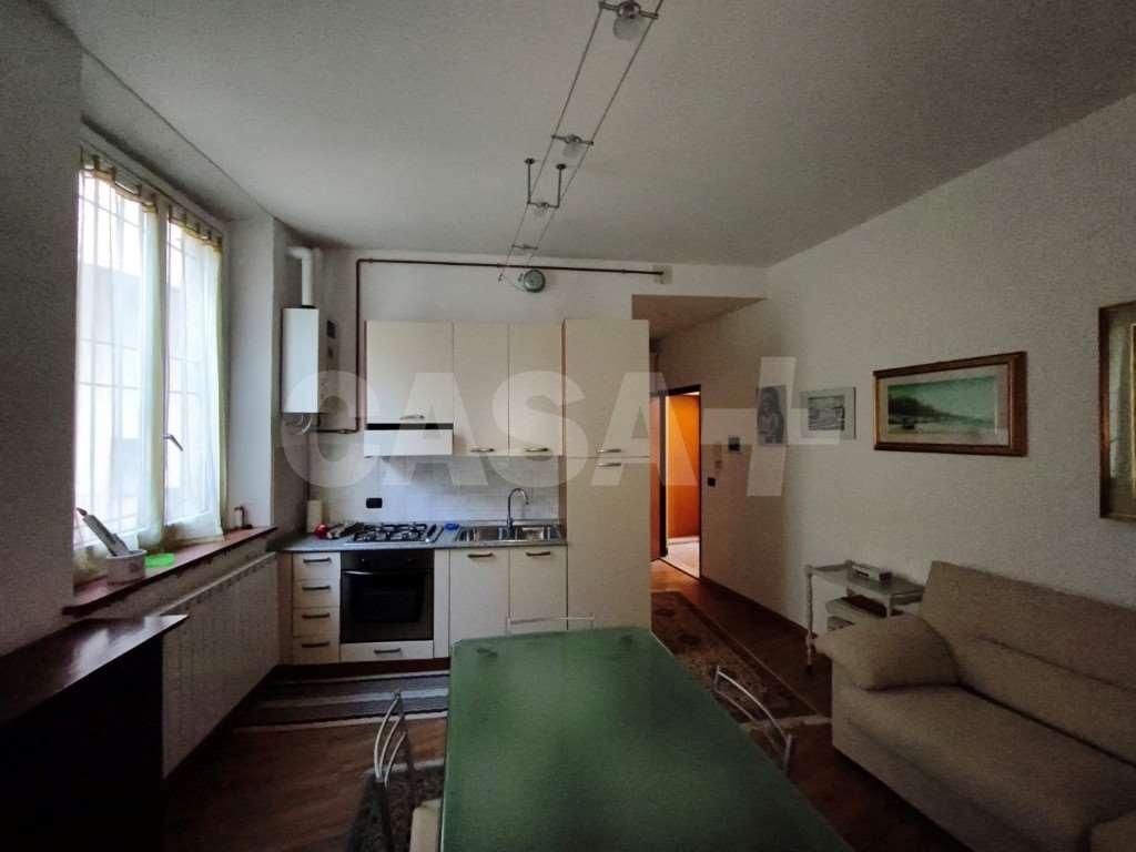 appartamento in vendita a Varese in zona Biumo