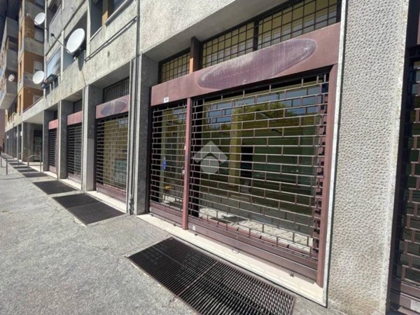 ufficio in vendita a Varese in zona Giubiano