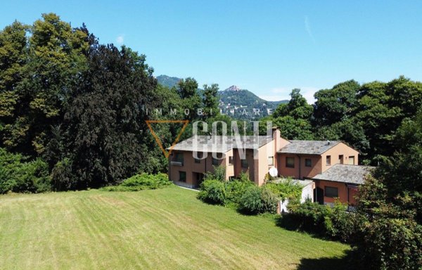 casa indipendente in vendita a Varese in zona Giubiano