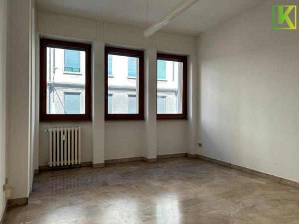 appartamento in vendita a Varese in zona Biumo