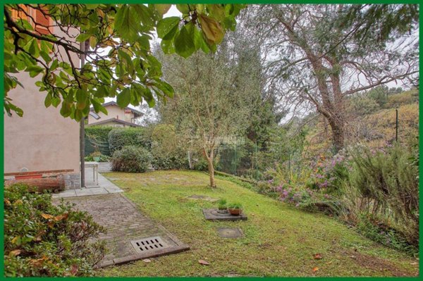 casa indipendente in vendita a Varese in zona Bregazzana