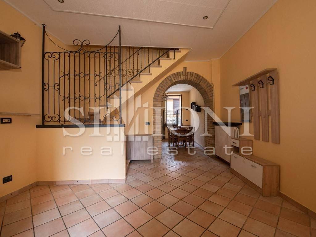 appartamento in vendita a Varese in zona Cartabbia