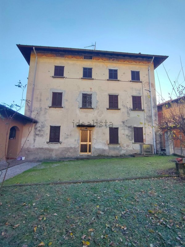 appartamento in vendita a Varese in zona Viale Belforte